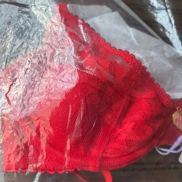 Savage X Fenty Goji Berry Red Lovestruck Lace Half-Cup Bra - Picture 8 of 9